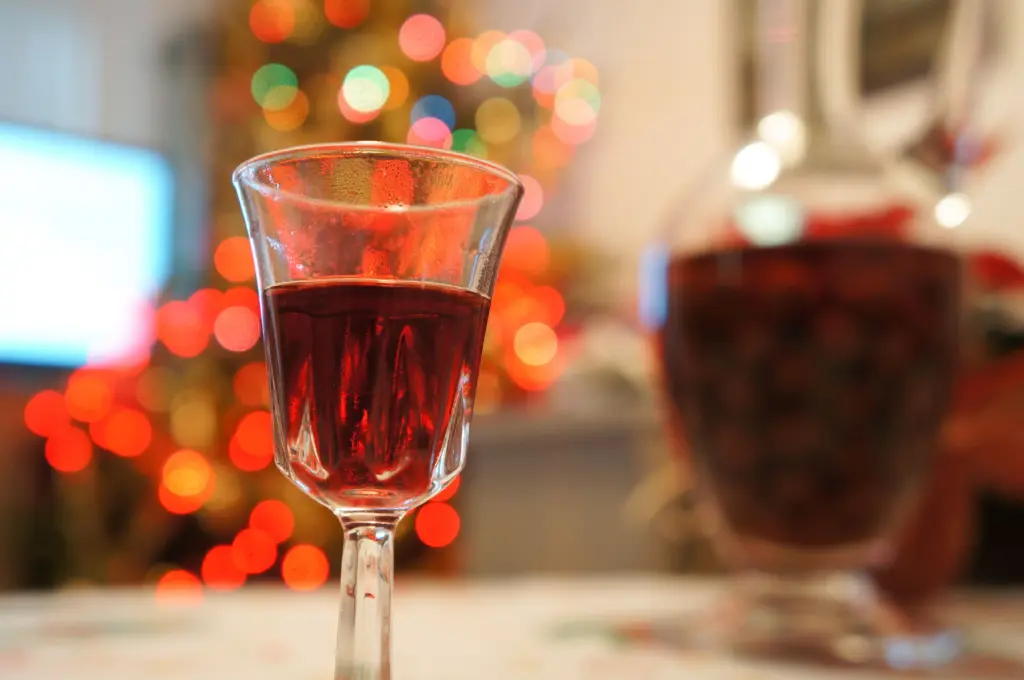 drink made of cherry in a glass on a table 2026 01 11 09 10 04 utc (1)